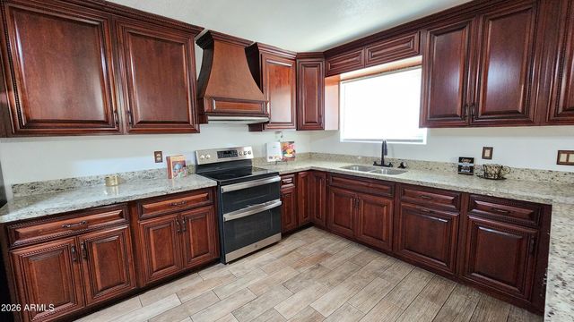 4502 W VIRGINIA Avenue, Phoenix, AZ 85035