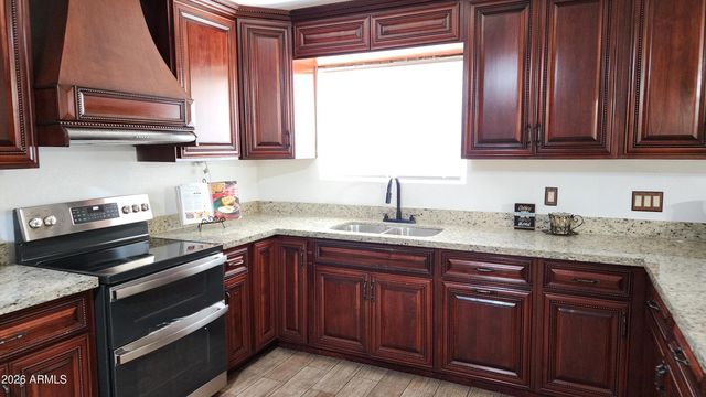 4502 W VIRGINIA Avenue, Phoenix, AZ 85035