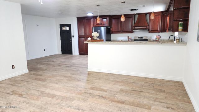 4502 W VIRGINIA Avenue, Phoenix, AZ 85035