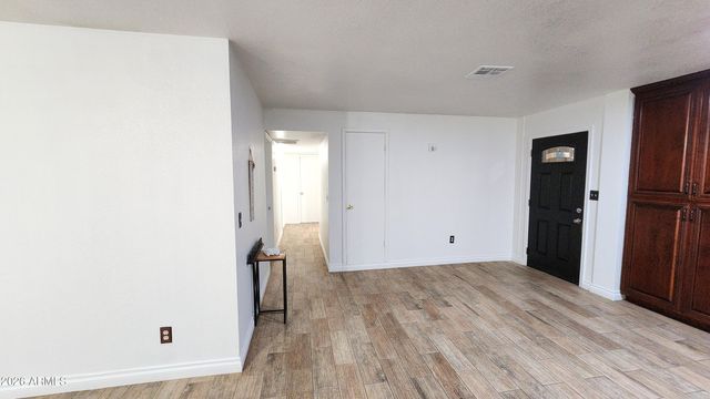 4502 W VIRGINIA Avenue, Phoenix, AZ 85035