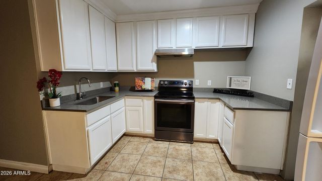 4502 W VIRGINIA Avenue, Phoenix, AZ 85035