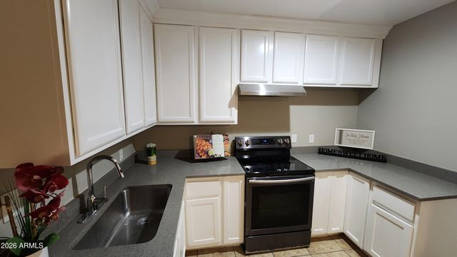 4502 W VIRGINIA Avenue, Phoenix, AZ 85035