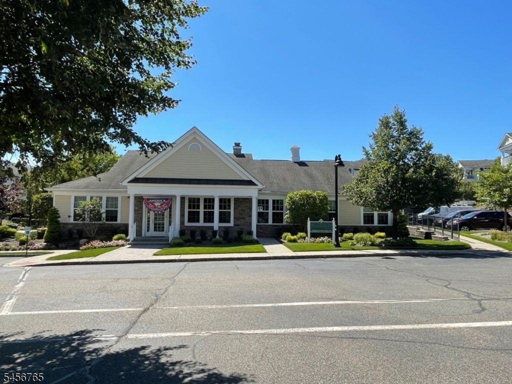 805 Four Seasons Ln 805, Montvale Boro, NJ 07645 — photo 4