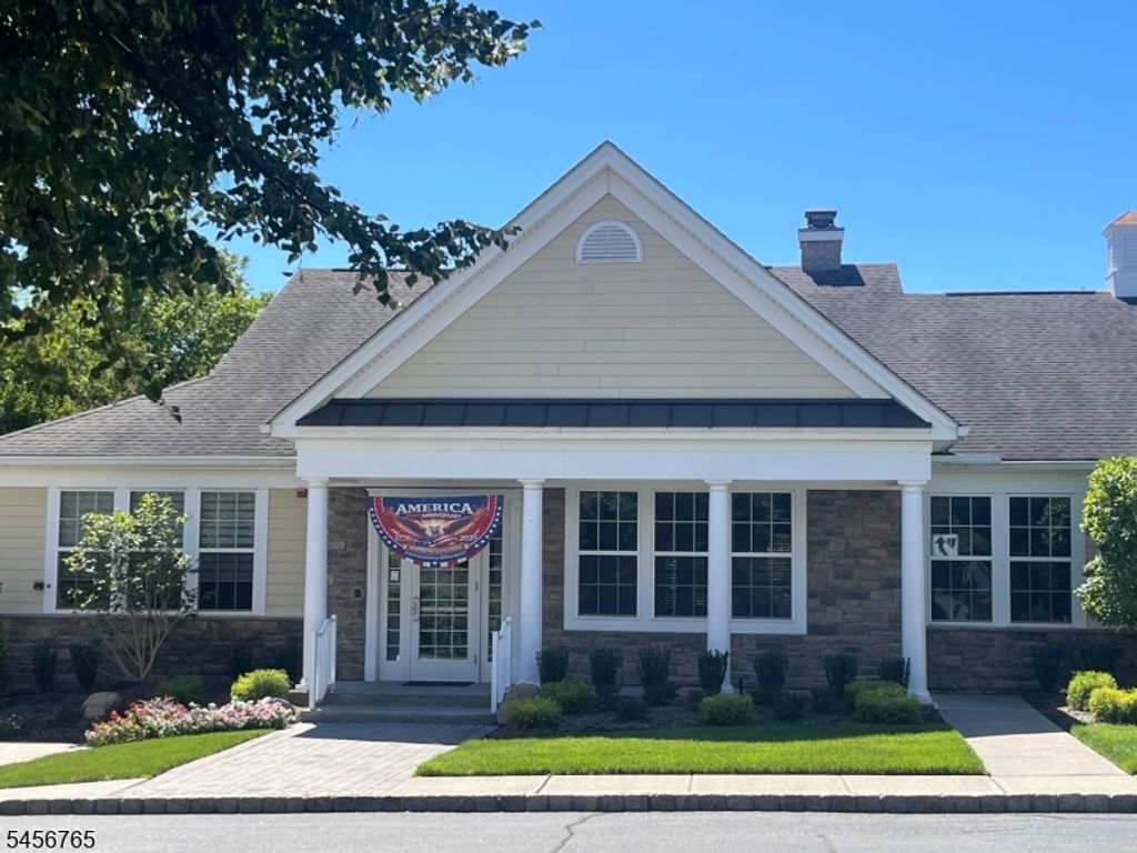 805 Four Seasons Ln 805, Montvale Boro, NJ 07645 — photo 5