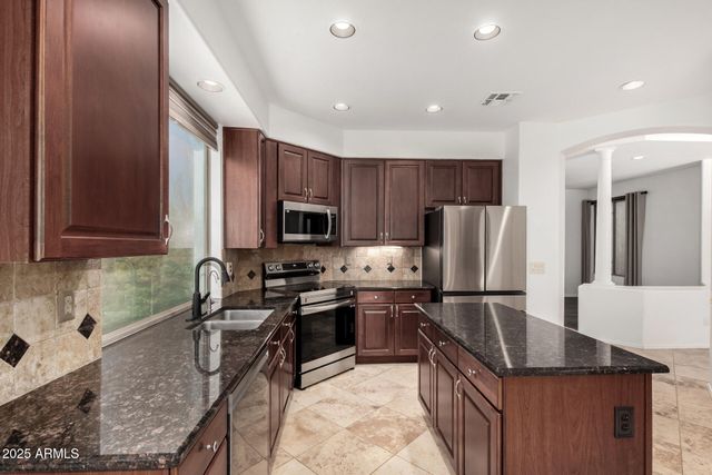 18641 W WESTERN STAR Boulevard, Goodyear, AZ 85338