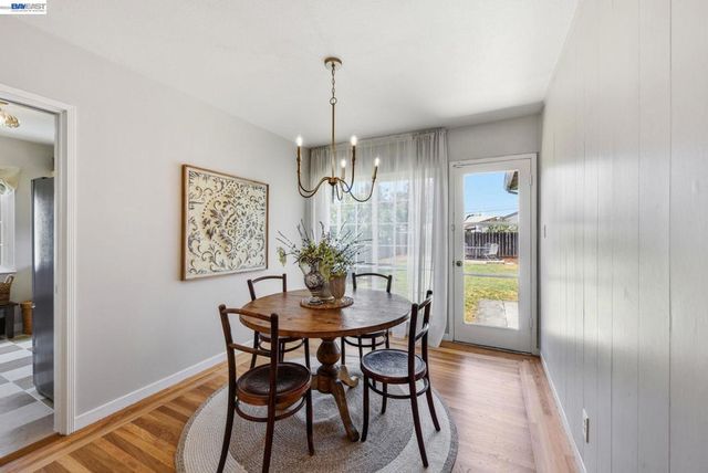 1135 Via Esperanza, San Lorenzo, CA 94580