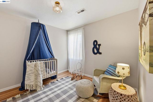1135 Via Esperanza, San Lorenzo, CA 94580