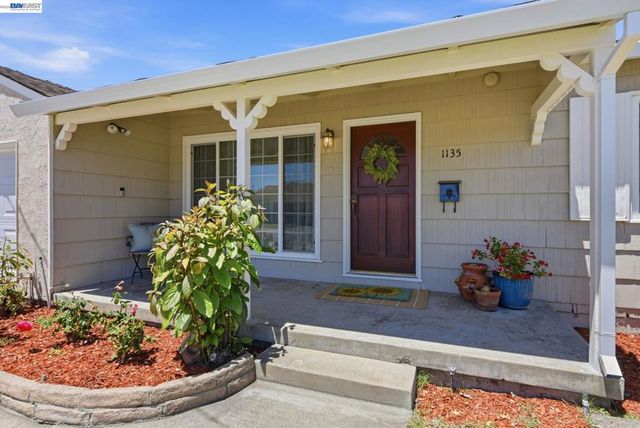 1135 Via Esperanza, San Lorenzo, CA 94580