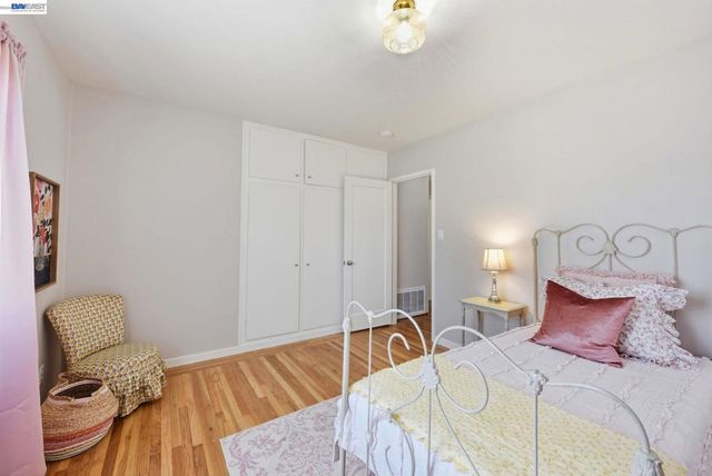 1135 Via Esperanza, San Lorenzo, CA 94580