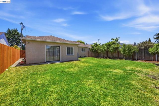 1135 Via Esperanza, San Lorenzo, CA 94580