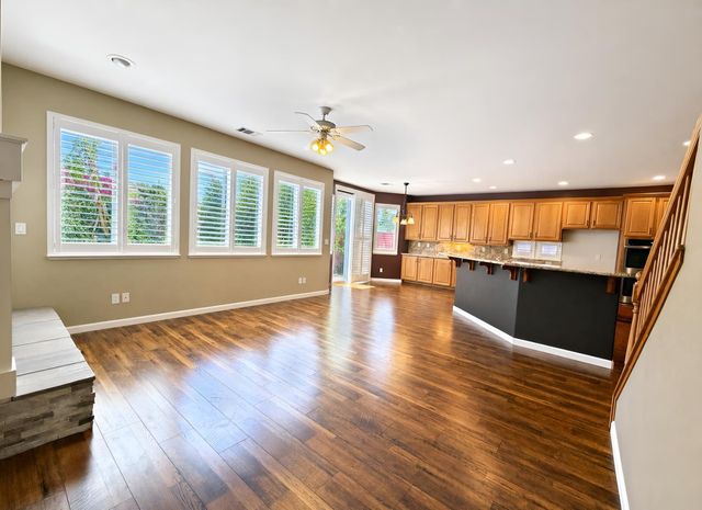 5432 Casa Grande Ave, Rocklin, CA 95677