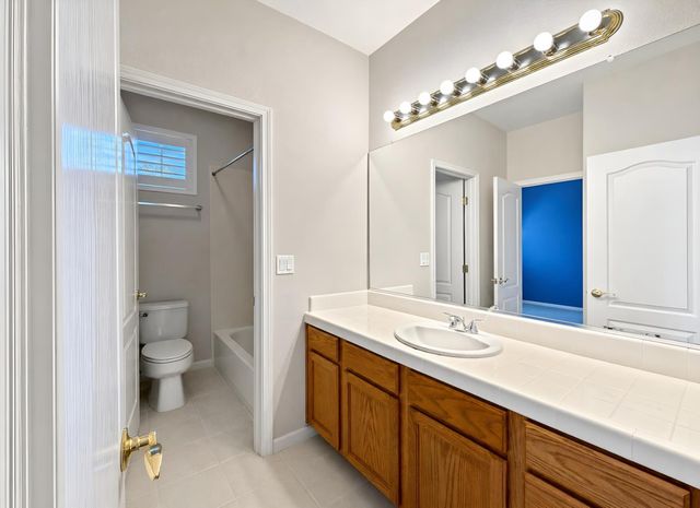 5432 Casa Grande Ave, Rocklin, CA 95677
