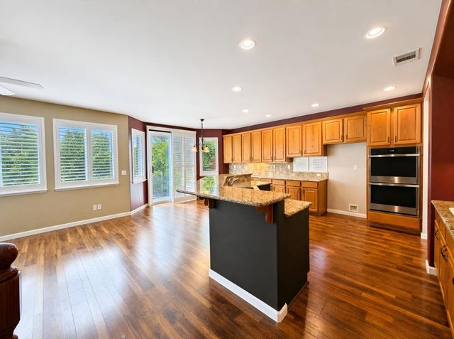 5432 Casa Grande Ave, Rocklin, CA 95677