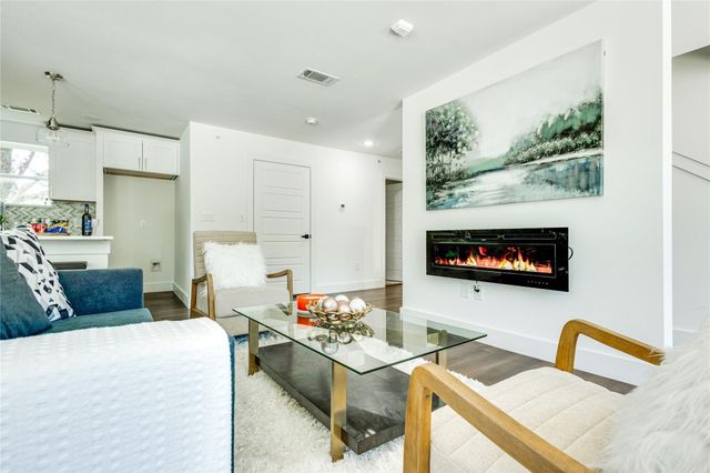 2011 Kirby Street 105, Dallas, TX 75204