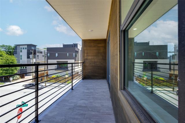 2011 Kirby Street 105, Dallas, TX 75204