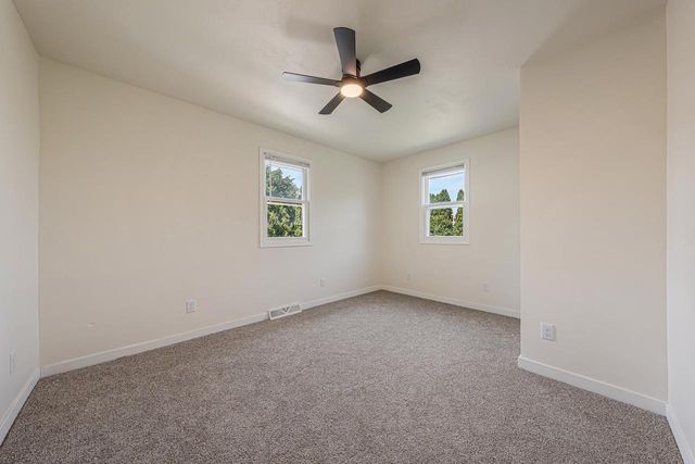 728 W 4TH AVENUE, Oshkosh, WI 54901