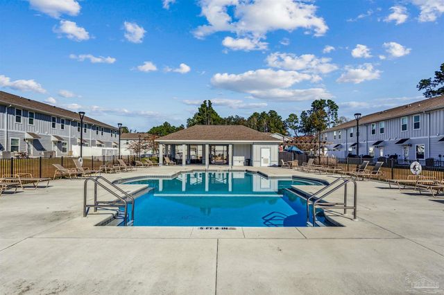 8916 Brigade Trl, Pensacola, FL 32534