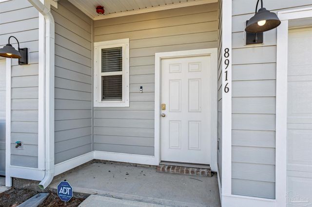 8916 Brigade Trl, Pensacola, FL 32534