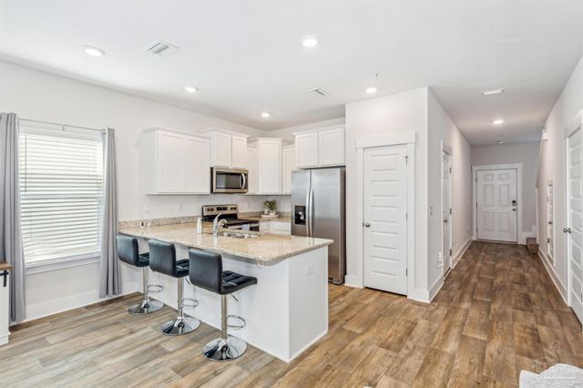 8916 Brigade Trl, Pensacola, FL 32534