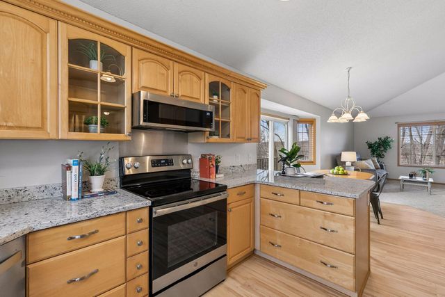 14026 Bluebird Trail NE, Prior Lake, MN 55372