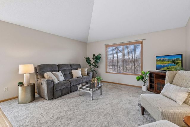 14026 Bluebird Trail NE, Prior Lake, MN 55372