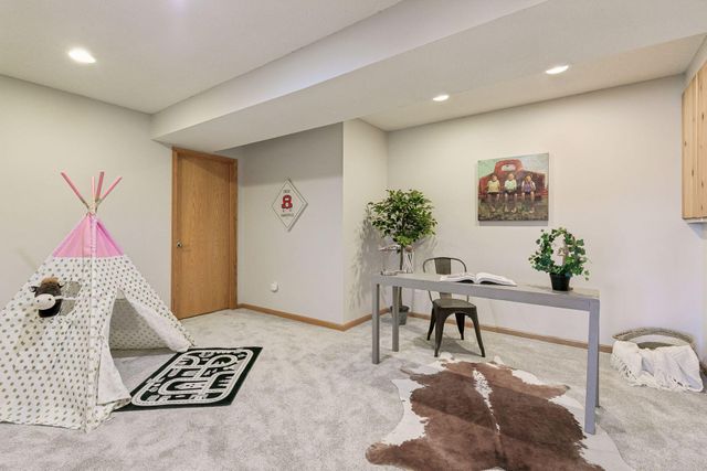 14026 Bluebird Trail NE, Prior Lake, MN 55372