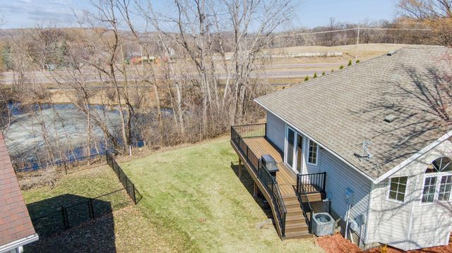 14026 Bluebird Trail NE, Prior Lake, MN 55372