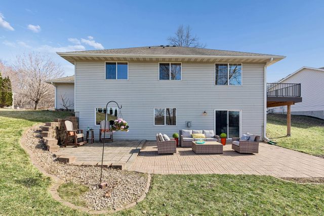 14026 Bluebird Trail NE, Prior Lake, MN 55372