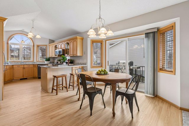 14026 Bluebird Trail NE, Prior Lake, MN 55372