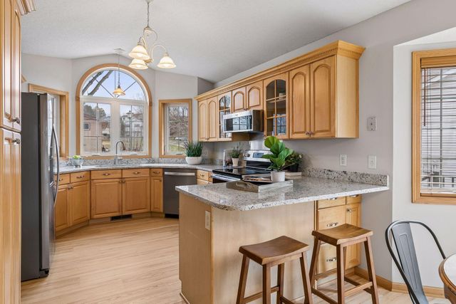 14026 Bluebird Trail NE, Prior Lake, MN 55372