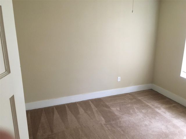 3210 E Columbia Street Roads, Houston, TX 77018