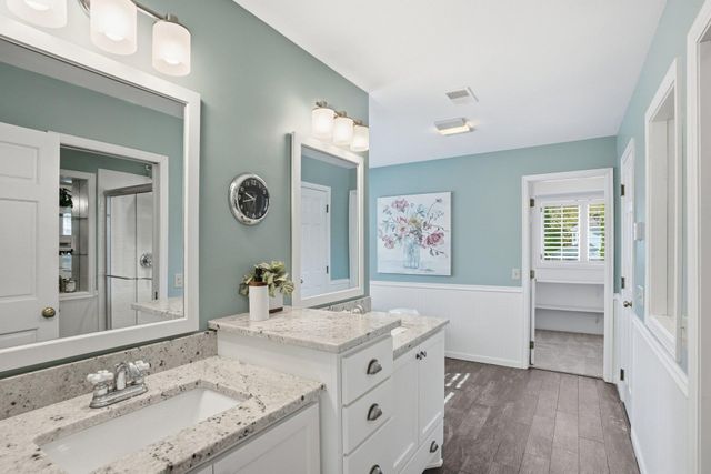 6410 Fox Path, Chanhassen, MN 55317