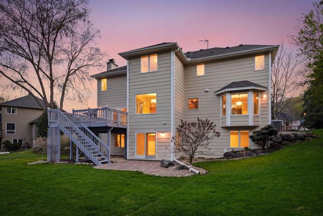 6410 Fox Path, Chanhassen, MN 55317