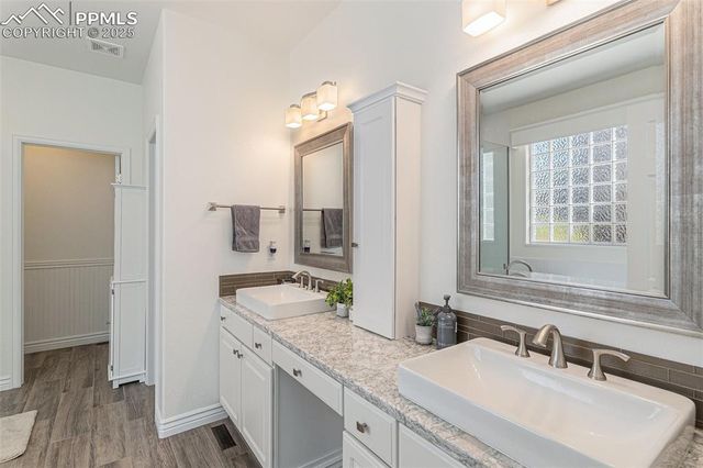 252 Huntley Court, Castle Pines, CO 80108