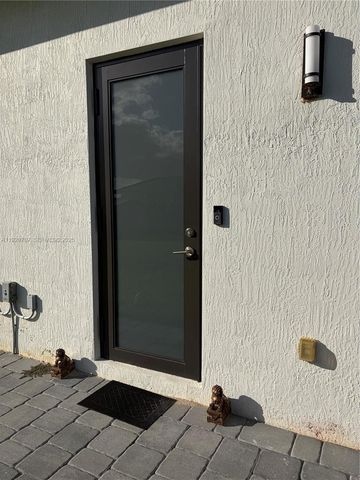 32308 SW 196th Ave, Homestead, FL 33030