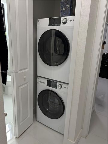 32308 SW 196th Ave, Homestead, FL 33030