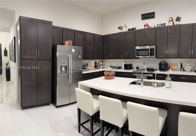 32308 SW 196th Ave, Homestead, FL 33030