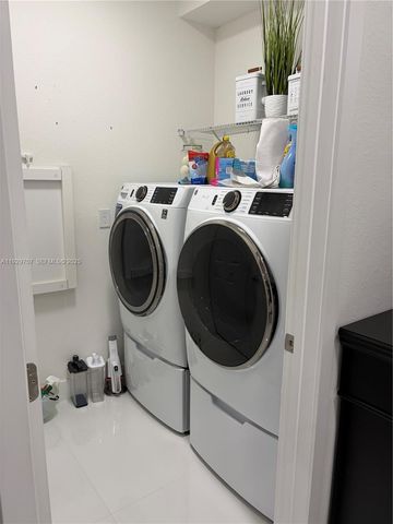 32308 SW 196th Ave, Homestead, FL 33030