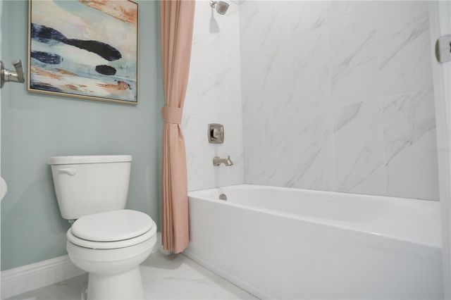 17453 VALLEYWOOD PARKWAY, Land O Lakes, FL 34638