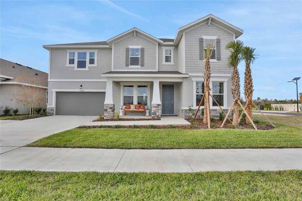 Image 1 of property listing at 17453 VALLEYWOOD PARKWAY, Land O Lakes, FL 34638