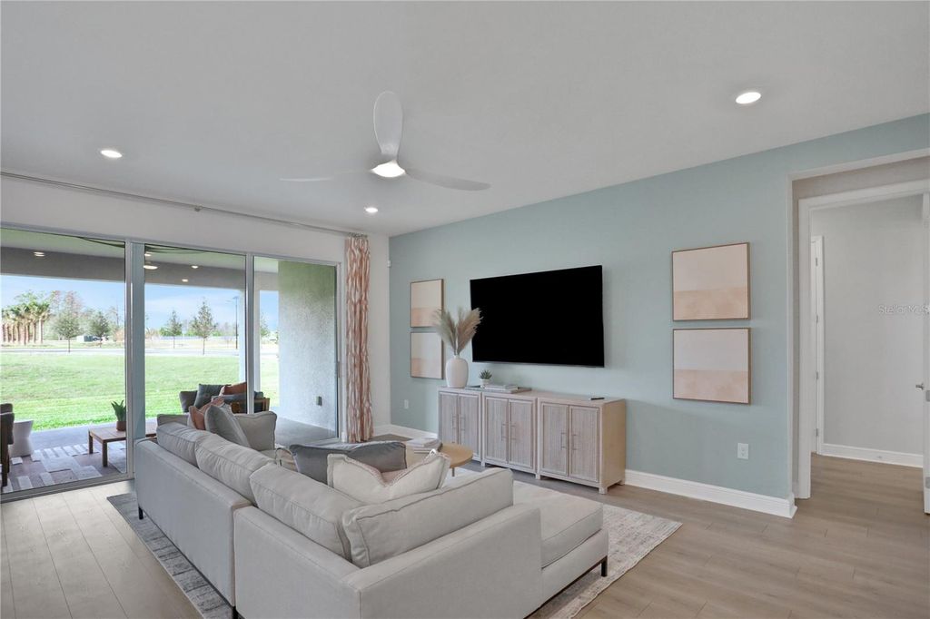 Image 17 of property listing at 17453 VALLEYWOOD PARKWAY, Land O Lakes, FL 34638