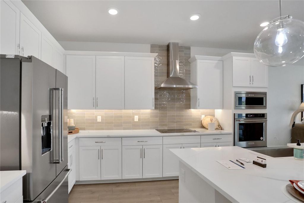 Image 18 of property listing at 17453 VALLEYWOOD PARKWAY, Land O Lakes, FL 34638