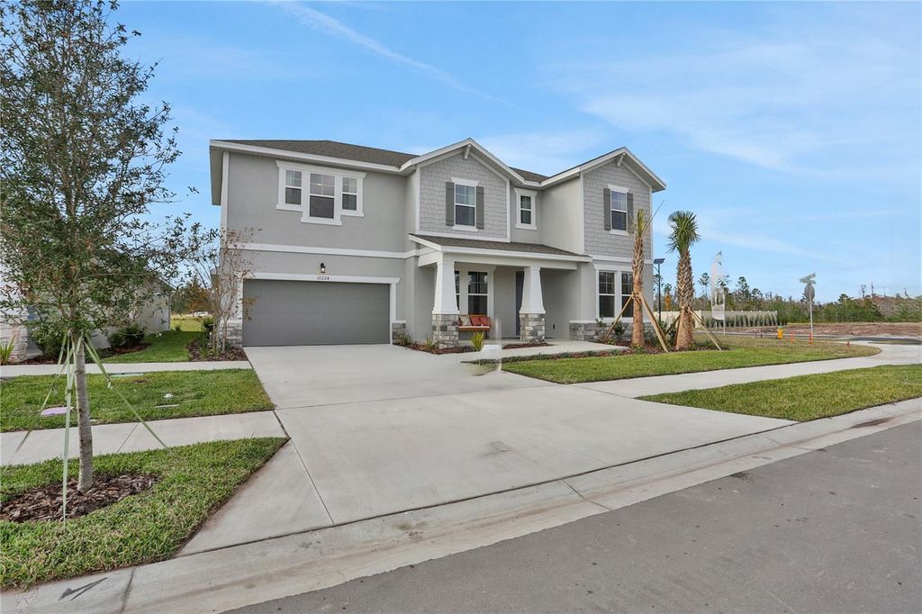 Image 3 of property listing at 17453 VALLEYWOOD PARKWAY, Land O Lakes, FL 34638
