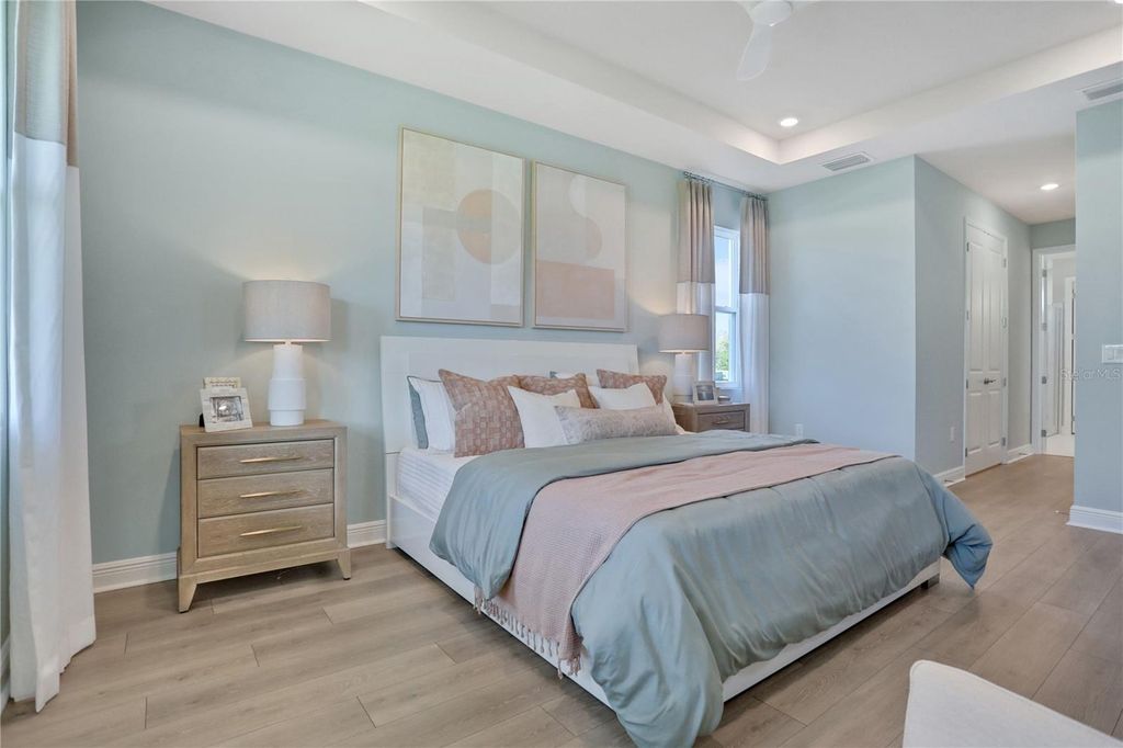 Image 39 of property listing at 17453 VALLEYWOOD PARKWAY, Land O Lakes, FL 34638