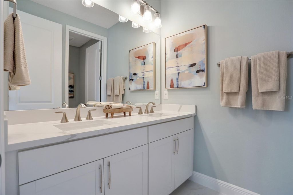 Image 51 of property listing at 17453 VALLEYWOOD PARKWAY, Land O Lakes, FL 34638