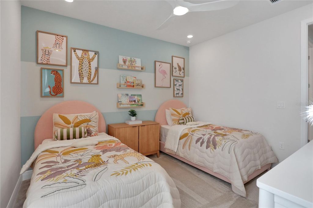 Image 55 of property listing at 17453 VALLEYWOOD PARKWAY, Land O Lakes, FL 34638