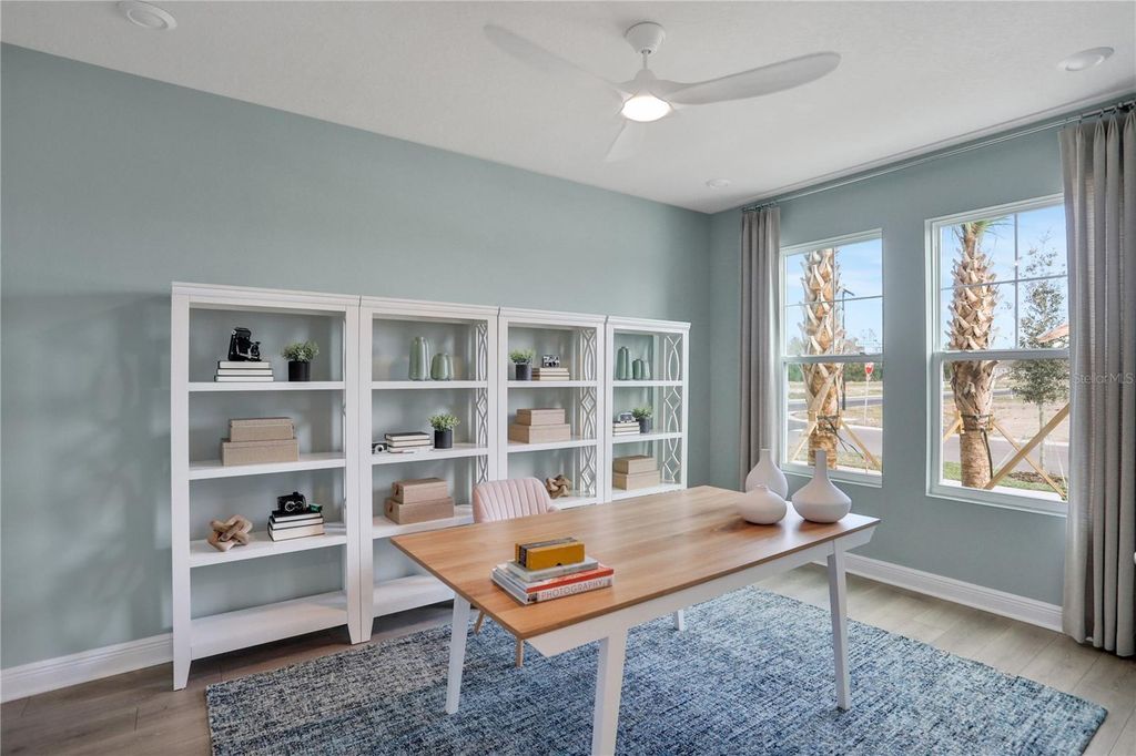 Image 7 of property listing at 17453 VALLEYWOOD PARKWAY, Land O Lakes, FL 34638