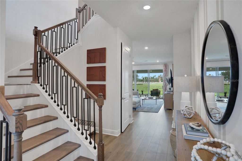 Image 10 of property listing at 17453 VALLEYWOOD PARKWAY, Land O Lakes, FL 34638