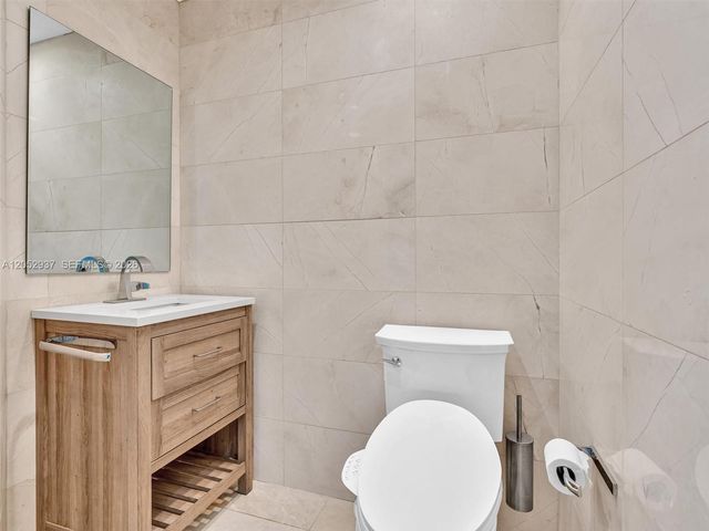 17001 Collins Ave 2106, Sunny Isles Beach, FL 33160