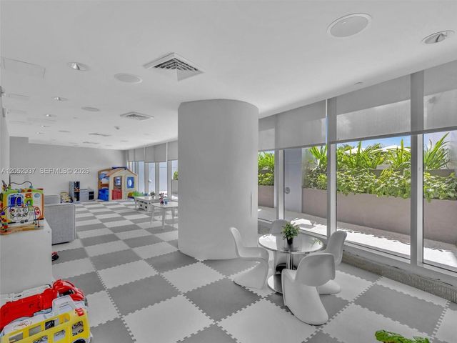 17001 Collins Ave 2106, Sunny Isles Beach, FL 33160